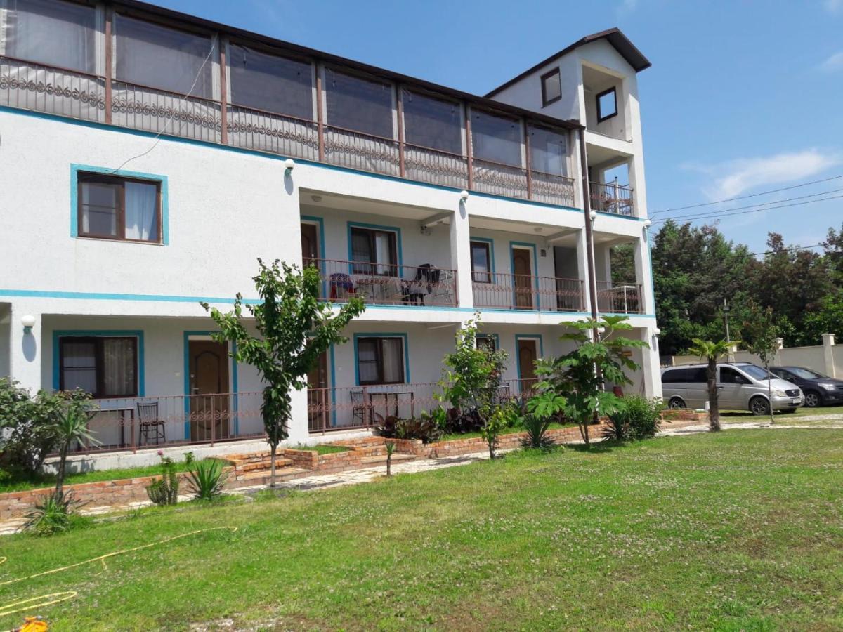 Apsa Butik Hotel Sukhumi Exterior photo