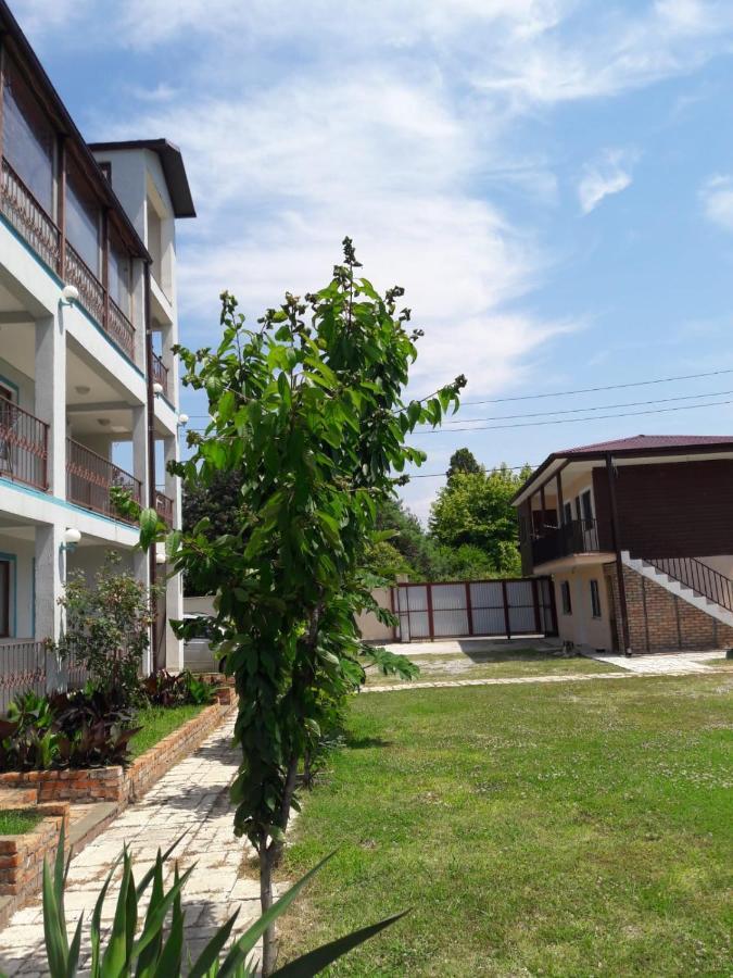 Apsa Butik Hotel Sukhumi Exterior photo