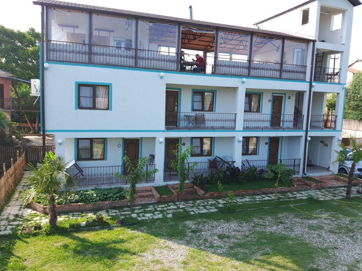Apsa Butik Hotel Sukhumi Exterior photo