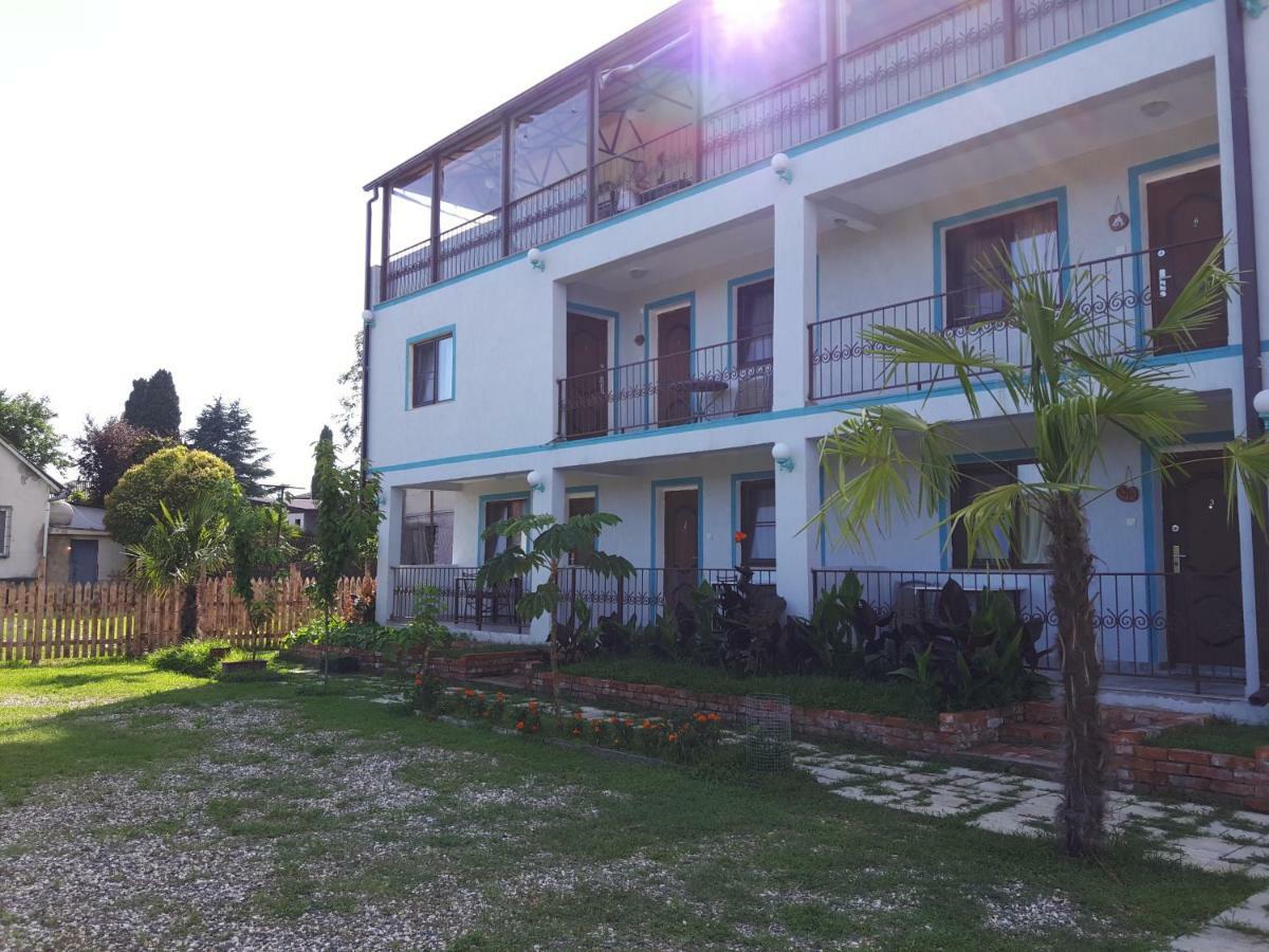 Apsa Butik Hotel Sukhumi Exterior photo